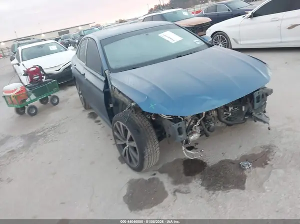 3VWCB7BU3KM215773 2019 VOLKSWAGEN JETTA - Image 1