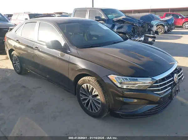 3VWCB7BU3KM224117 2019 VOLKSWAGEN JETTA - Image 1