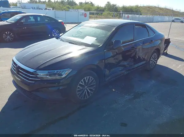 3VWCB7BU4KM137259 2019 VOLKSWAGEN JETTA - Image 2