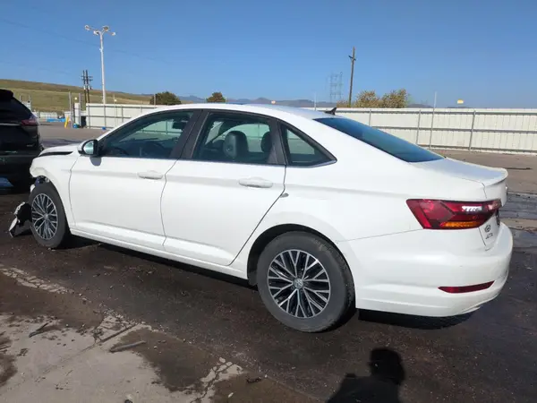 3VWCB7BU4KM160539 2019 VOLKSWAGEN JETTA - Image 2