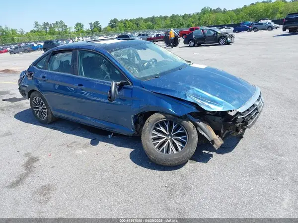 3VWCB7BU4KM172738 2019 VOLKSWAGEN JETTA - Image 1