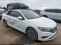 3VWCB7BU4KM240391 2019 VOLKSWAGEN JETTA