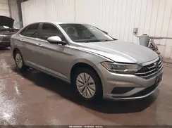 3VWCB7BU4KM241976 2019 VOLKSWAGEN JETTA
