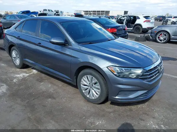 3VWCB7BU4KM246563 2019 VOLKSWAGEN JETTA - Image 1