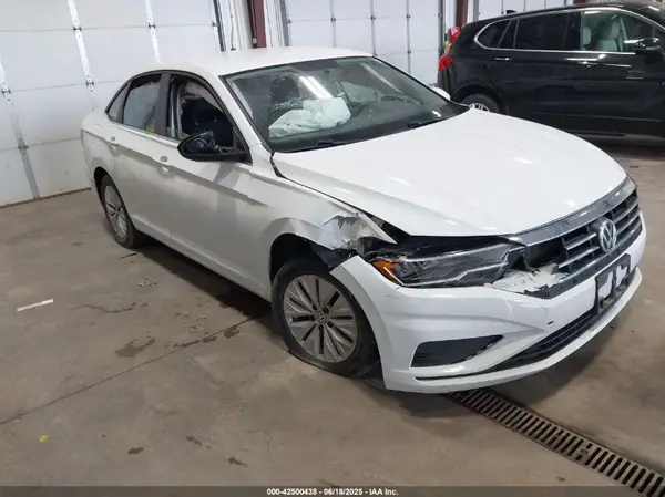 3VWCB7BU4KM246594 2019 VOLKSWAGEN JETTA - Image 1