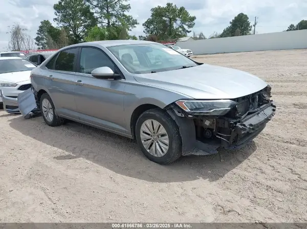 3VWCB7BU4KM252900 2019 VOLKSWAGEN JETTA - Image 1