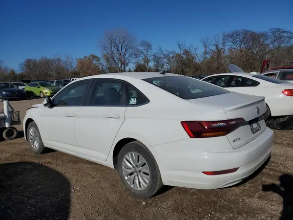 3VWCB7BU4KM275349 2019 VOLKSWAGEN JETTA - Image 2