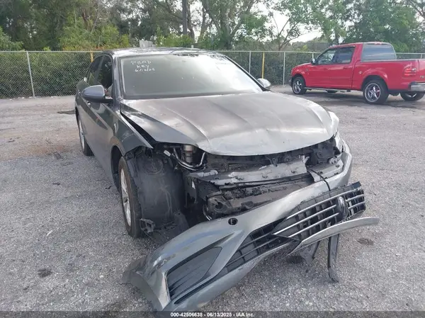3VWCB7BU4LM016992 2020 VOLKSWAGEN JETTA - Image 1
