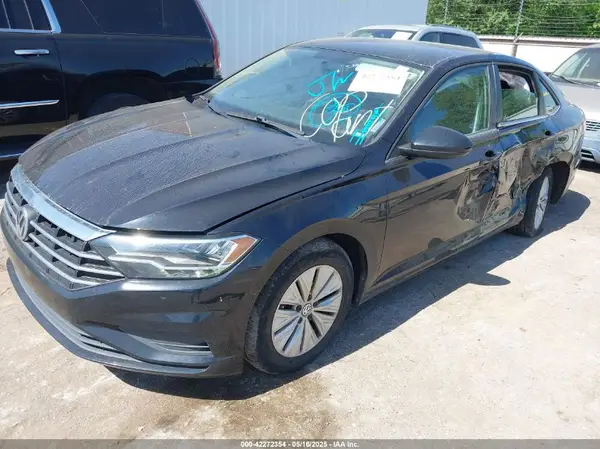 3VWCB7BU5KM127792 2019 VOLKSWAGEN JETTA - Image 2