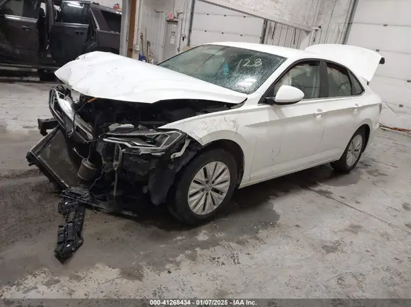3VWCB7BU5KM174062 2019 VOLKSWAGEN JETTA - Image 2