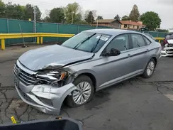 3VWCB7BU5KM195929 2019 VOLKSWAGEN JETTA