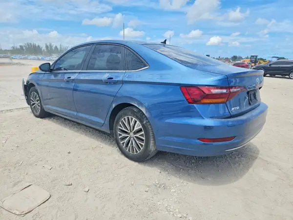 3VWCB7BU5KM240738 2019 VOLKSWAGEN JETTA - Image 2