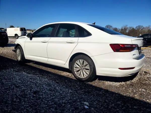 3VWCB7BU6KM230011 2019 VOLKSWAGEN JETTA - Image 2