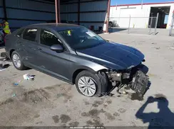 3VWCB7BU6KM272646 2019 VOLKSWAGEN JETTA