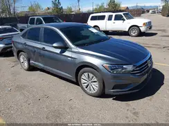 3VWCB7BU7KM214061 2019 VOLKSWAGEN JETTA