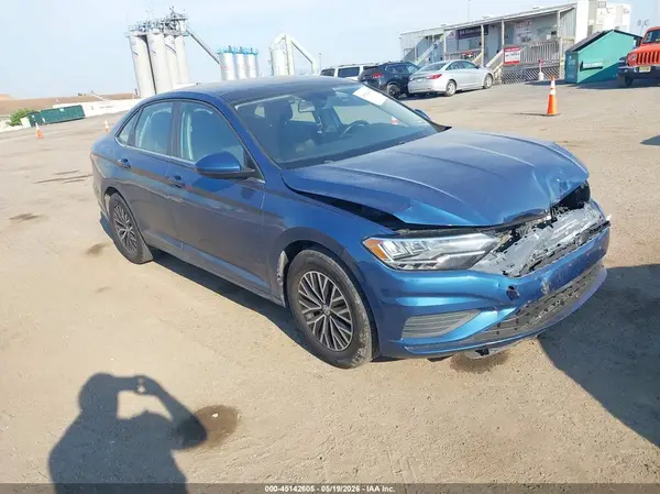 3VWCB7BU7KM215288 2019 VOLKSWAGEN JETTA - Image 1