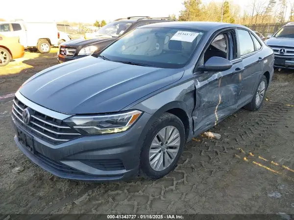 3VWCB7BU7KM220510 2019 VOLKSWAGEN JETTA - Image 2