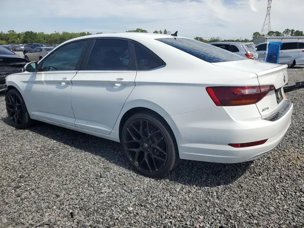 3VWCB7BU7KM240269 2019 VOLKSWAGEN JETTA - Image 2