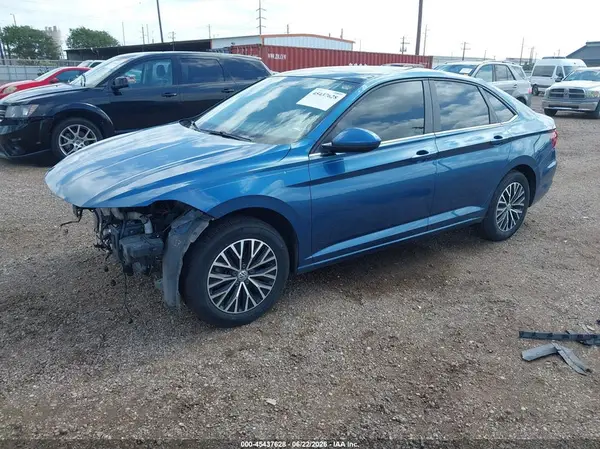 3VWCB7BU7KM247514 2019 VOLKSWAGEN JETTA - Image 2