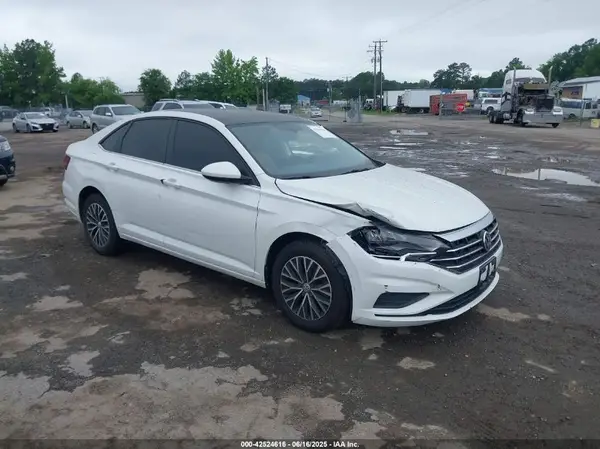 3VWCB7BU7KM272011 2019 VOLKSWAGEN JETTA - Image 1