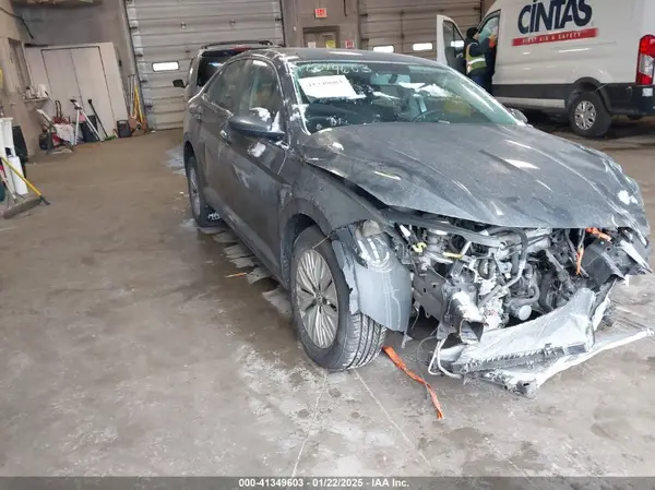 3VWCB7BU7LM009776 2020 VOLKSWAGEN JETTA - Image 1