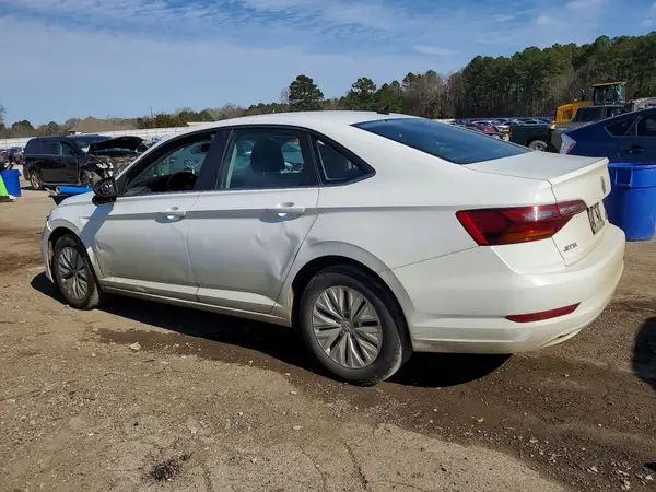 3VWCB7BU8KM127625 2019 VOLKSWAGEN JETTA - Image 2