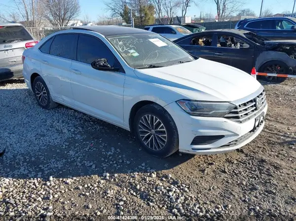 3VWCB7BU8KM132453 2019 VOLKSWAGEN JETTA - Image 1