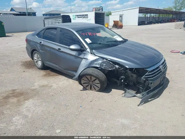 3VWCB7BU8KM268095 2019 VOLKSWAGEN JETTA - Image 1
