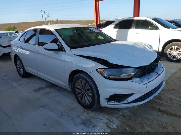 3VWCB7BU9KM261592 2019 VOLKSWAGEN JETTA - Image 1