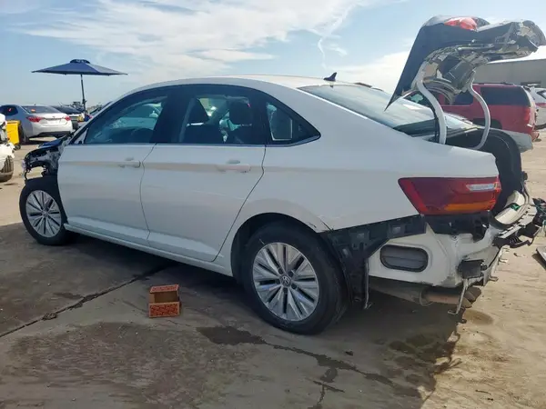 3VWCB7BUXKM130008 2019 VOLKSWAGEN JETTA - Image 2