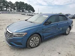 3VWCB7BUXKM135807 2019 VOLKSWAGEN JETTA
