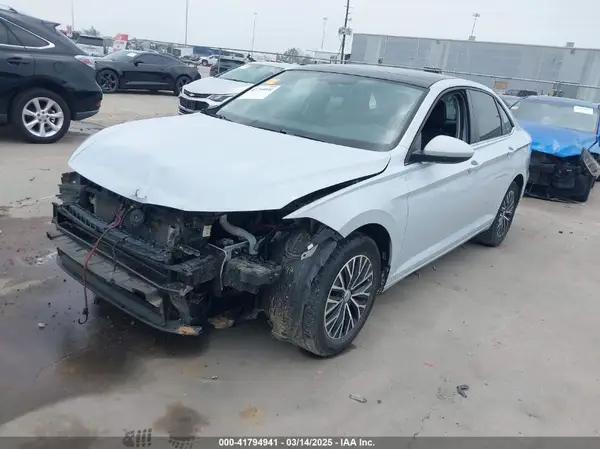 3VWCB7BUXKM141770 2019 VOLKSWAGEN JETTA - Image 2