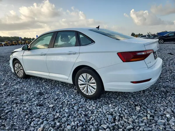 3VWCB7BUXKM153322 2019 VOLKSWAGEN JETTA - Image 2