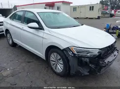 3VWCB7BUXKM167737 2019 VOLKSWAGEN JETTA