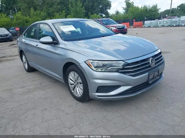 3VWCB7BUXKM204074 2019 VOLKSWAGEN JETTA - Image 1