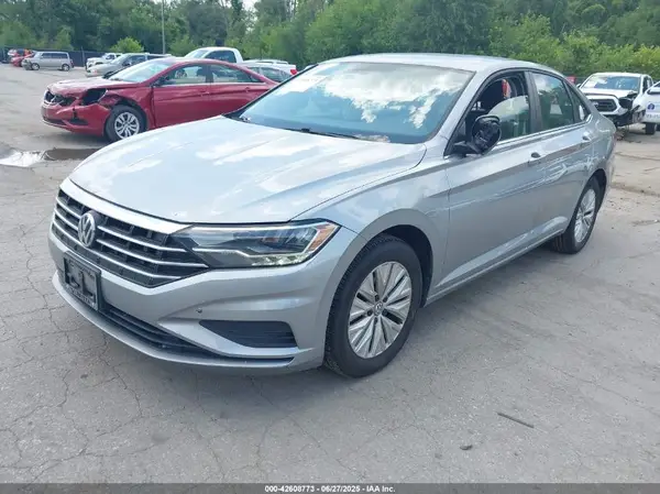 3VWCB7BUXKM204074 2019 VOLKSWAGEN JETTA - Image 2