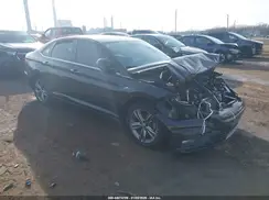3VWCB7BUXKM224003 2019 VOLKSWAGEN JETTA