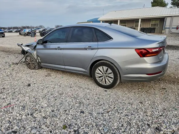 3VWCB7BUXKM235468 2019 VOLKSWAGEN JETTA - Image 2