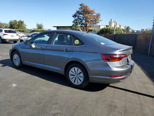 3VWCB7BUXKM246857 2019 VOLKSWAGEN JETTA - Image 2
