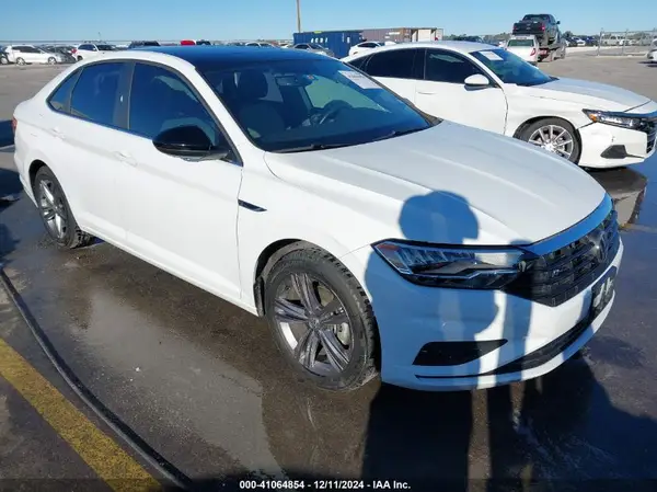 3VWCB7BUXLM035918 2020 VOLKSWAGEN JETTA - Image 1