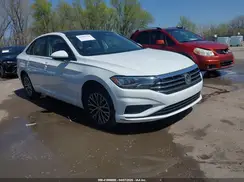 3VWCB7BUXLM041444 2020 VOLKSWAGEN JETTA