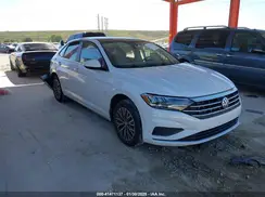 3VWCB7BUXLM051696 2020 VOLKSWAGEN JETTA