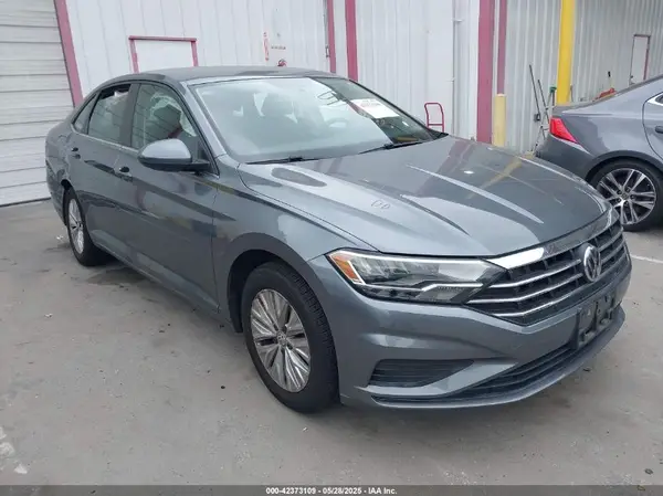 3VWCB7BUXLM069700 2020 VOLKSWAGEN JETTA - Image 1