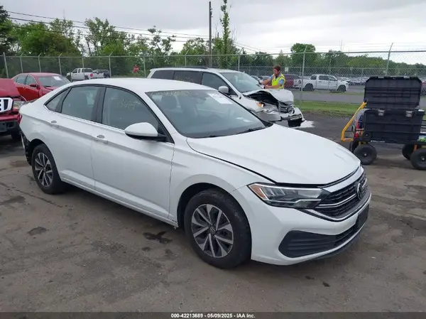 3VWCM7BU0NM016033 2022 VOLKSWAGEN JETTA - Image 1