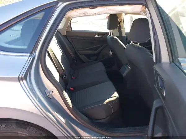 3VWCM7BU6NM005733 2022 VOLKSWAGEN JETTA - Image 8