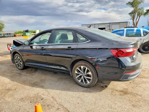 3VWCM7BU6NM023732 2022 VOLKSWAGEN JETTA - Image 2