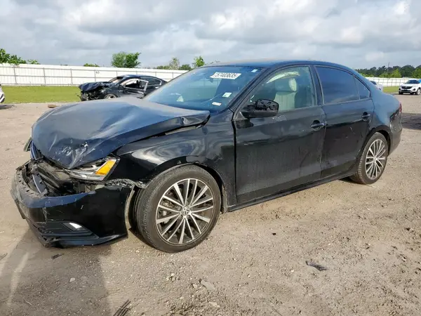 3VWD17AJ0GM227885 2016 VOLKSWAGEN JETTA - Image 1