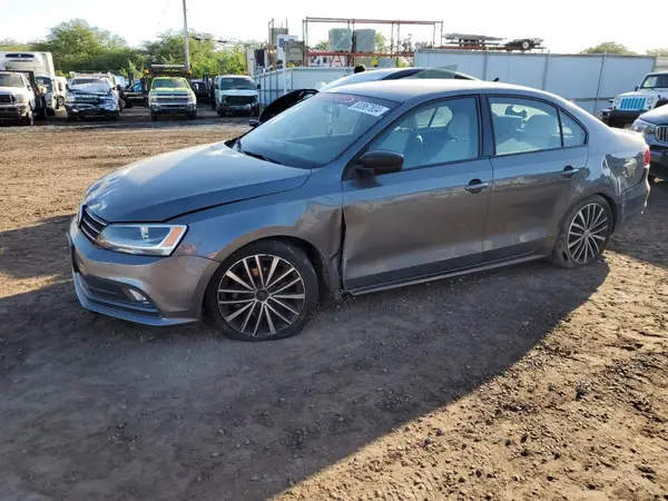 3VWD17AJ0GM237638 2016 VOLKSWAGEN JETTA - Image 1