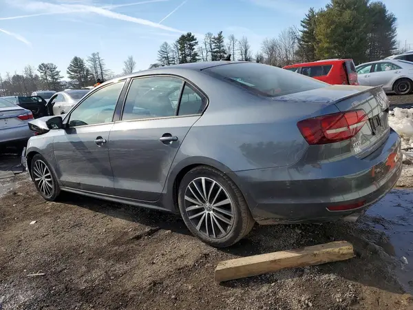 3VWD17AJ0GM259851 2016 VOLKSWAGEN JETTA - Image 2