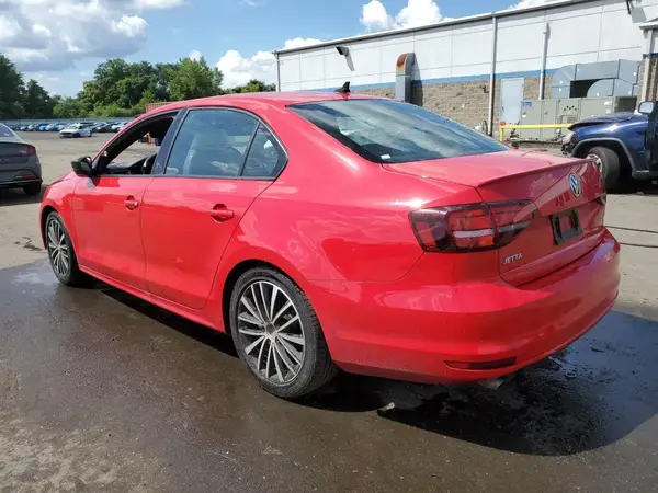 3VWD17AJ0GM269750 2016 VOLKSWAGEN JETTA - Image 2
